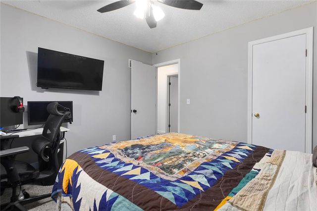 6505 N Beaman Avenue, Kansas City, MO 64151