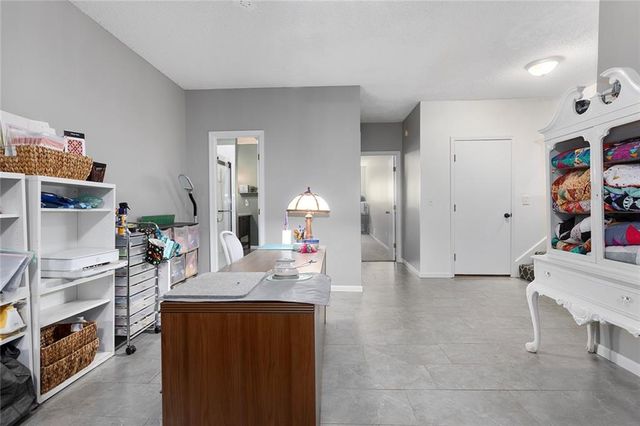 6505 N Beaman Avenue, Kansas City, MO 64151