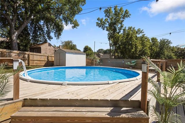 6505 N Beaman Avenue, Kansas City, MO 64151