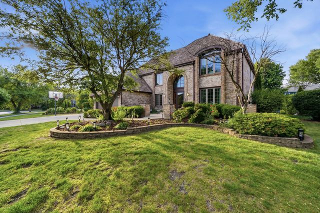 10650 Wildwood Drive, Palos Park, IL 60464