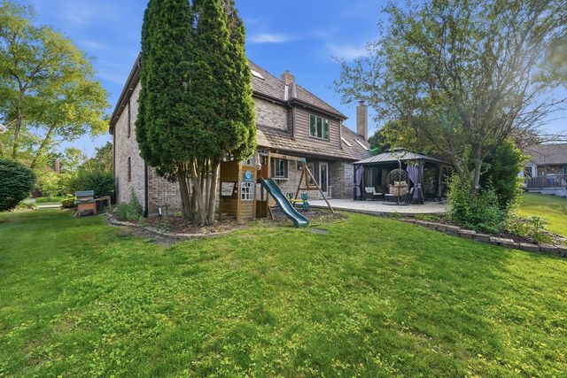 10650 Wildwood Drive, Palos Park, IL 60464