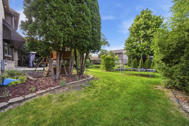 10650 Wildwood Drive, Palos Park, IL 60464