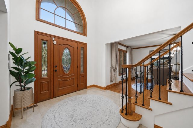10650 Wildwood Drive, Palos Park, IL 60464