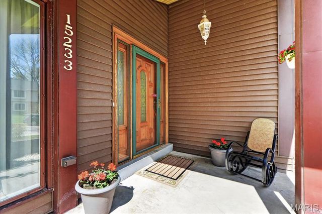 15233 Country Ridge Drive, Chesterfield, MO 63017