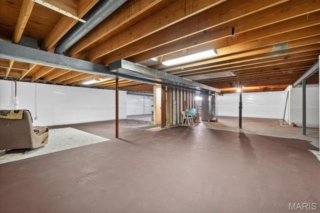 15233 Country Ridge Drive, Chesterfield, MO 63017