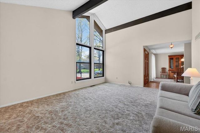 15233 Country Ridge Drive, Chesterfield, MO 63017