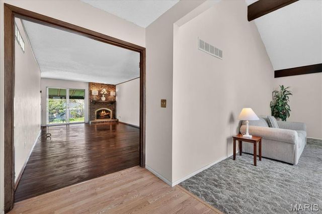 15233 Country Ridge Drive, Chesterfield, MO 63017