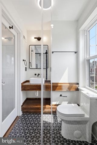 200 E HORTTER ST, Philadelphia, PA 19119