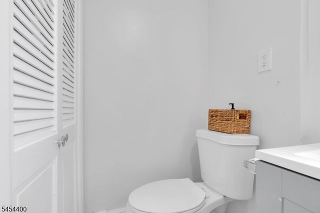 200 Cedar St, Ridgefield Park Village, NJ 07660