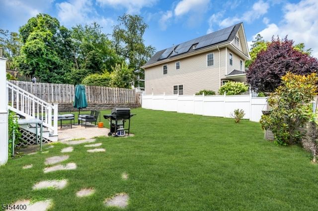200 Cedar St, Ridgefield Park Village, NJ 07660