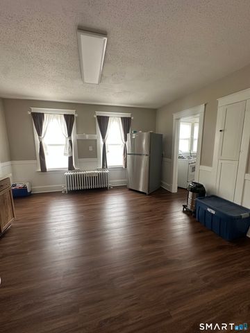 72 Chambers Street 2, Waterbury, CT 06708