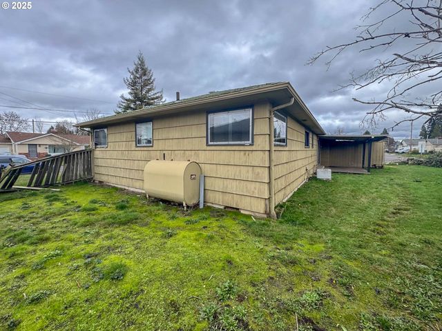 2892 CHESTER Ave, Salem, OR 97301