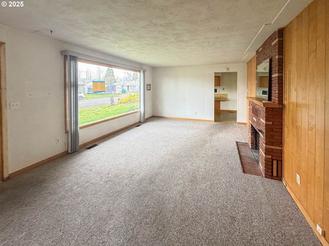 2892 CHESTER Ave, Salem, OR 97301