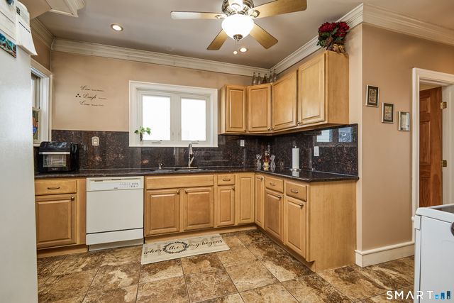 35 Querida Street, Bridgeport, CT 06604