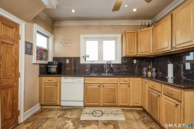 35 Querida Street, Bridgeport, CT 06604