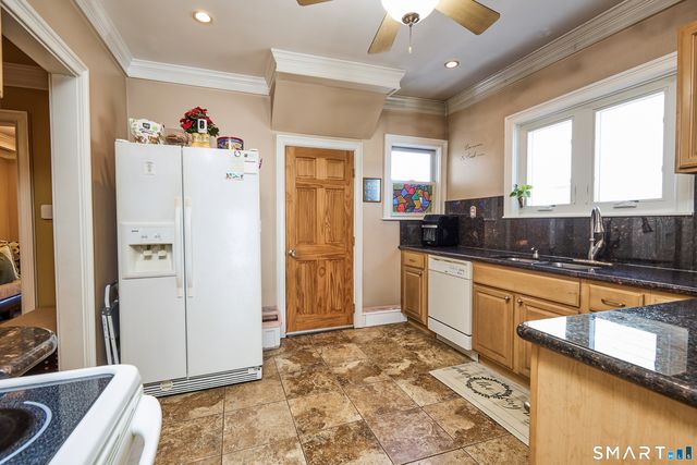 35 Querida Street, Bridgeport, CT 06604