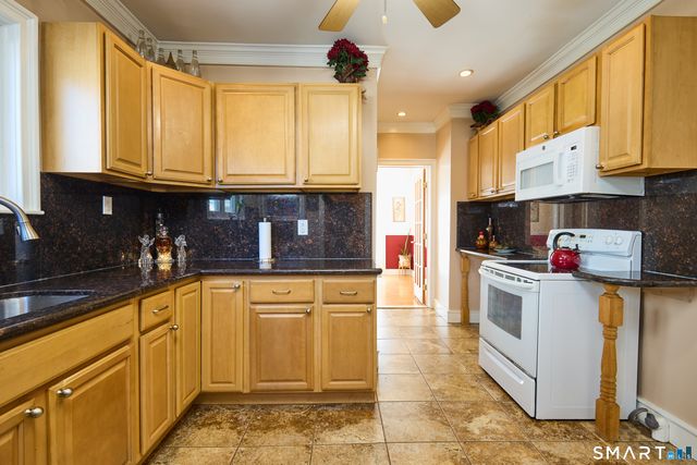 35 Querida Street, Bridgeport, CT 06604