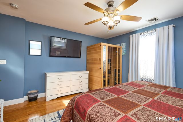 35 Querida Street, Bridgeport, CT 06604