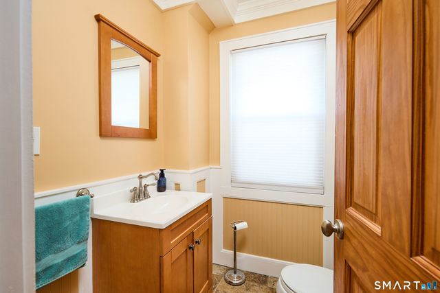 35 Querida Street, Bridgeport, CT 06604