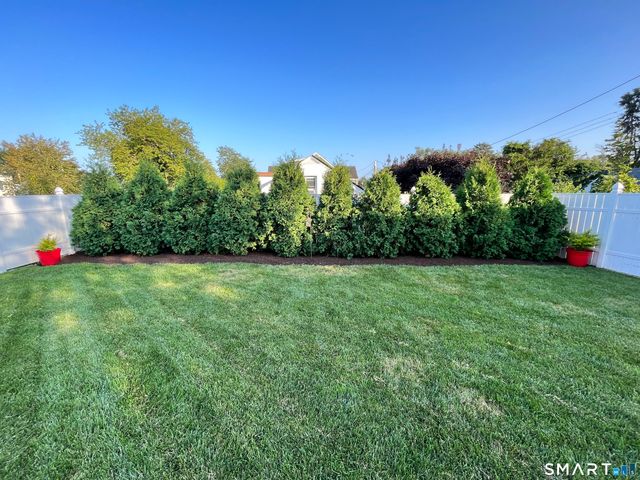 35 Querida Street, Bridgeport, CT 06604