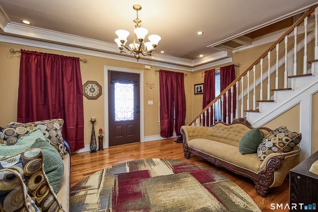 35 Querida Street, Bridgeport, CT 06604