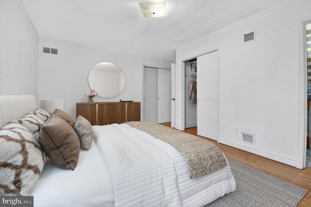 707 26TH PL S, Arlington, VA 22202