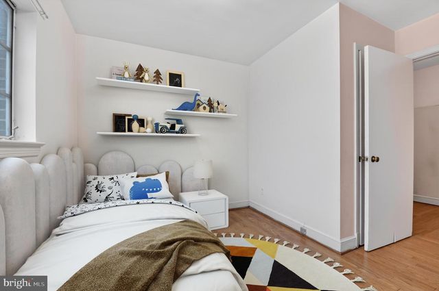 707 26TH PL S, Arlington, VA 22202