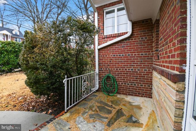 707 26TH PL S, Arlington, VA 22202