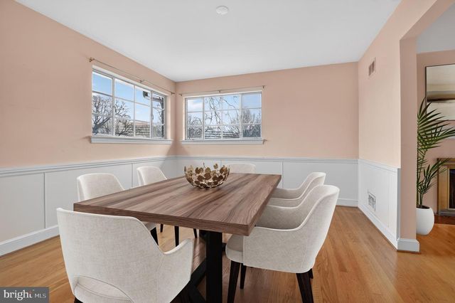 707 26TH PL S, Arlington, VA 22202