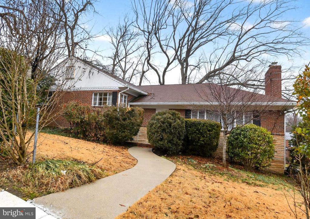 707 26TH PL S, Arlington, VA 22202