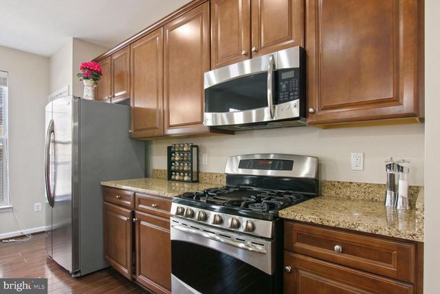 24650 CARIBOU SQ, Aldie, VA 20105