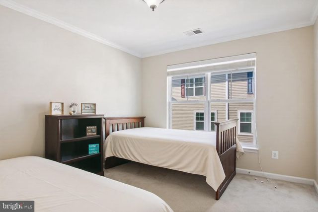24650 CARIBOU SQ, Aldie, VA 20105