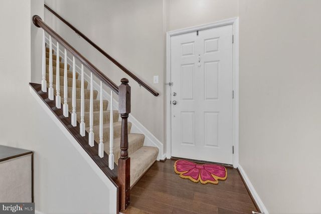 24650 CARIBOU SQ, Aldie, VA 20105
