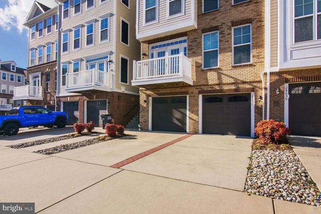 24650 CARIBOU SQ, Aldie, VA 20105