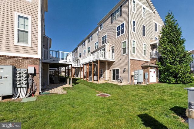 24650 CARIBOU SQ, Aldie, VA 20105