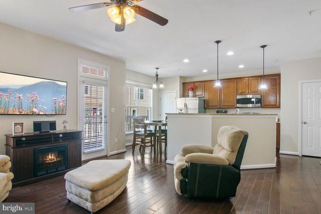 24650 CARIBOU SQ, Aldie, VA 20105