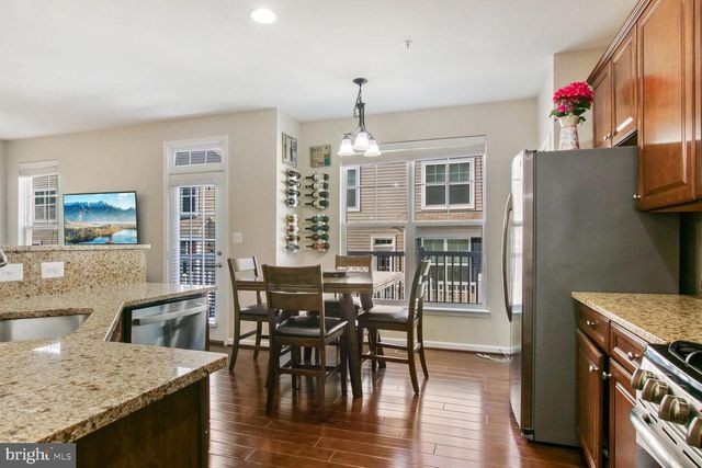 24650 CARIBOU SQ, Aldie, VA 20105