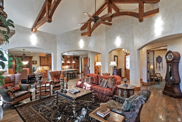 8778 S FALCON HEIGHTS LN, Sandy, UT 84093
