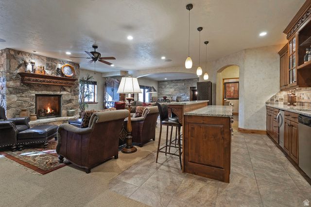 8778 S FALCON HEIGHTS LN, Sandy, UT 84093