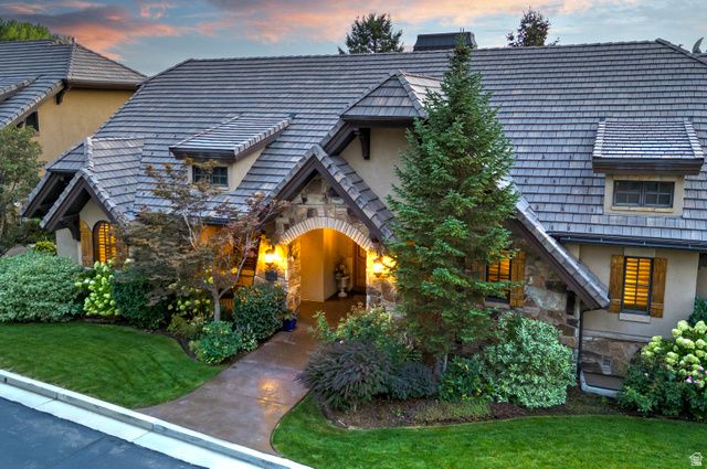 8778 S FALCON HEIGHTS LN, Sandy, UT 84093