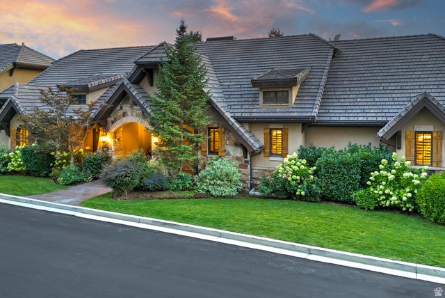 8778 S FALCON HEIGHTS LN, Sandy, UT 84093