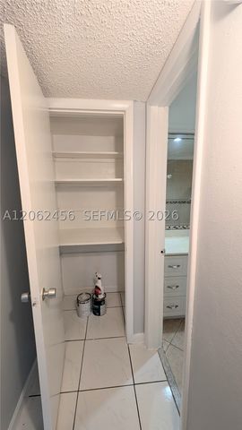 19051 NE 2nd Ave 1507, Miami, FL 33179