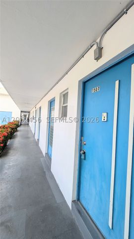 19051 NE 2nd Ave 1507, Miami, FL 33179