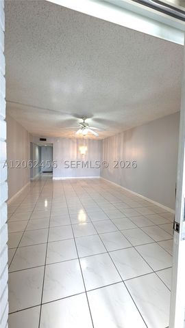 19051 NE 2nd Ave 1507, Miami, FL 33179