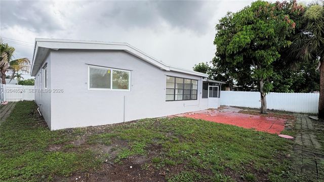 7721 Granada Blvd, Miramar, FL 33023