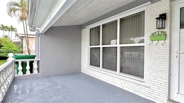 7721 Granada Blvd, Miramar, FL 33023
