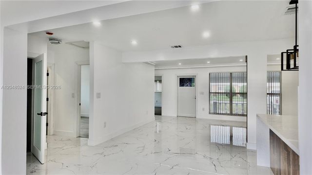 7721 Granada Blvd, Miramar, FL 33023