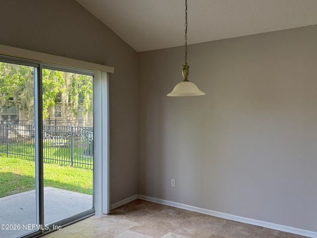 1884 LAKE FOREST Lane, Fleming Island, FL 32003
