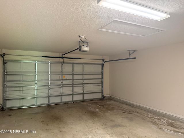 1884 LAKE FOREST Lane, Fleming Island, FL 32003