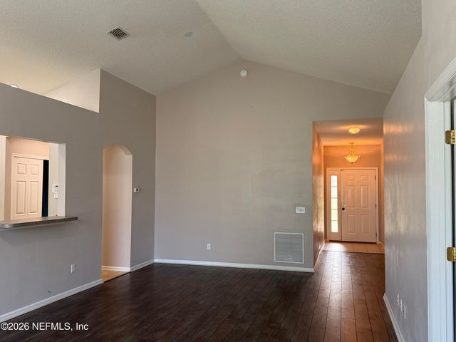 1884 LAKE FOREST Lane, Fleming Island, FL 32003